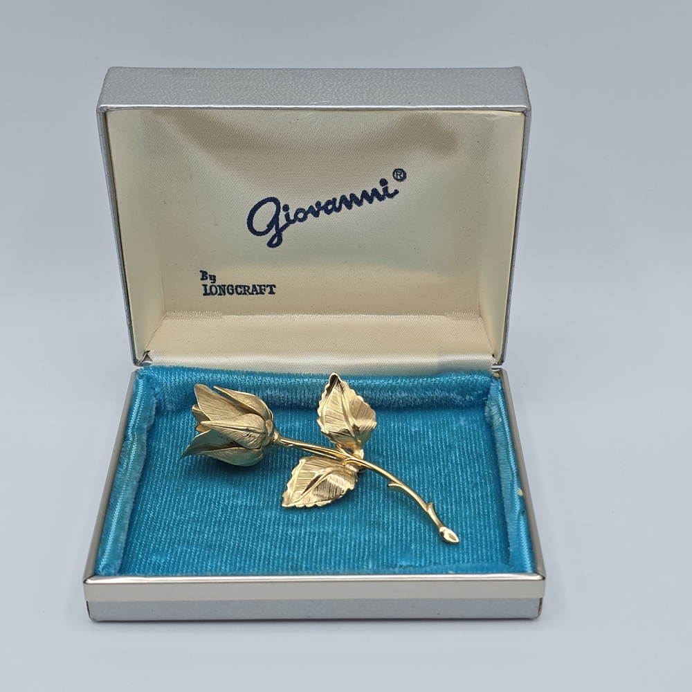 VTG Giovanni Gold Tone Rosebud Brooch Realistic Floral Stem Signed Etched